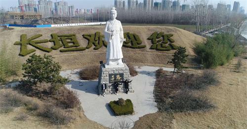 长垣医疗器械经营许可证的人员和场地要求(图1) 长垣医疗器械经营许可证的人员和场地要求(图1)